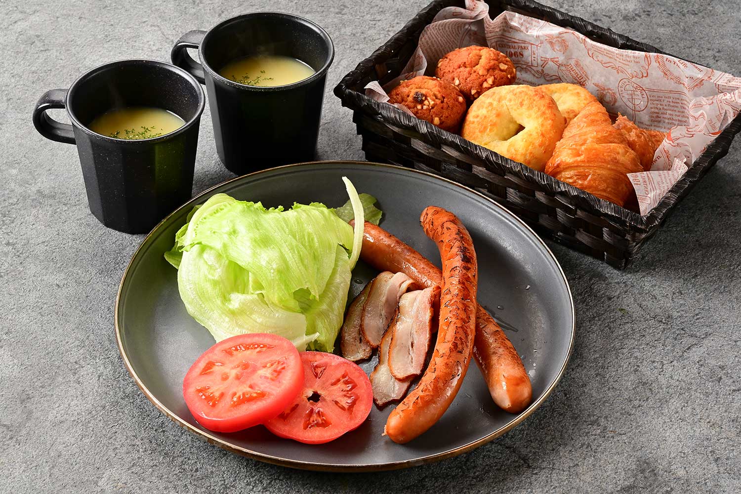 朝食